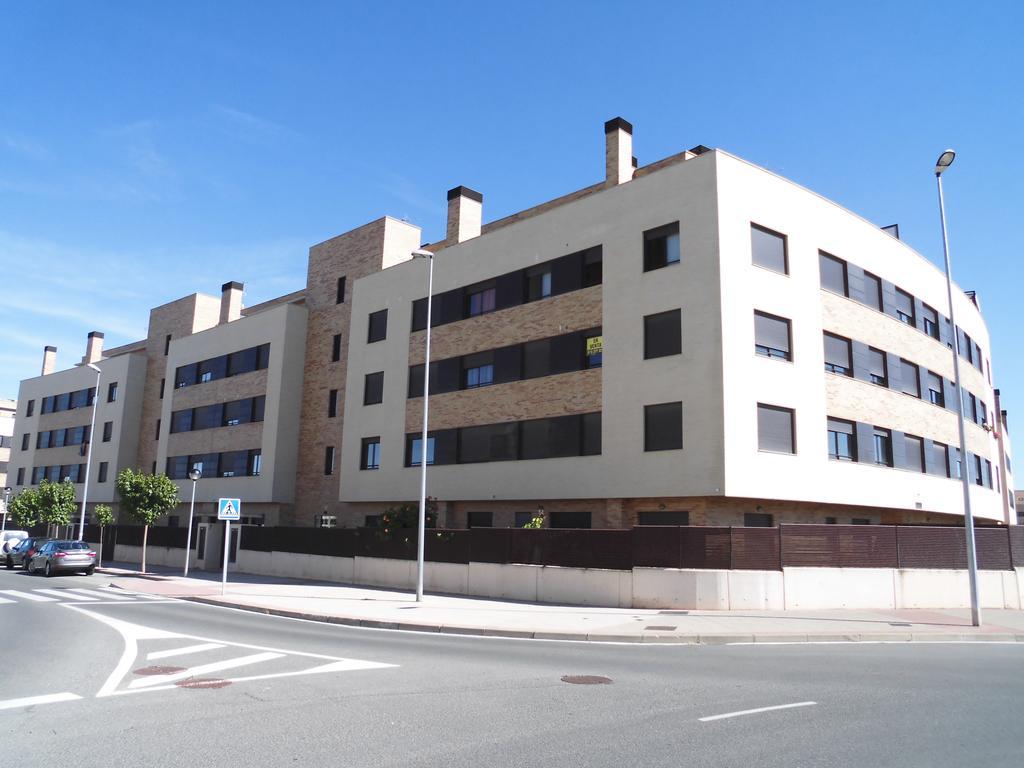 Apartamento Bellavista Leilighet Lardero Eksteriør bilde